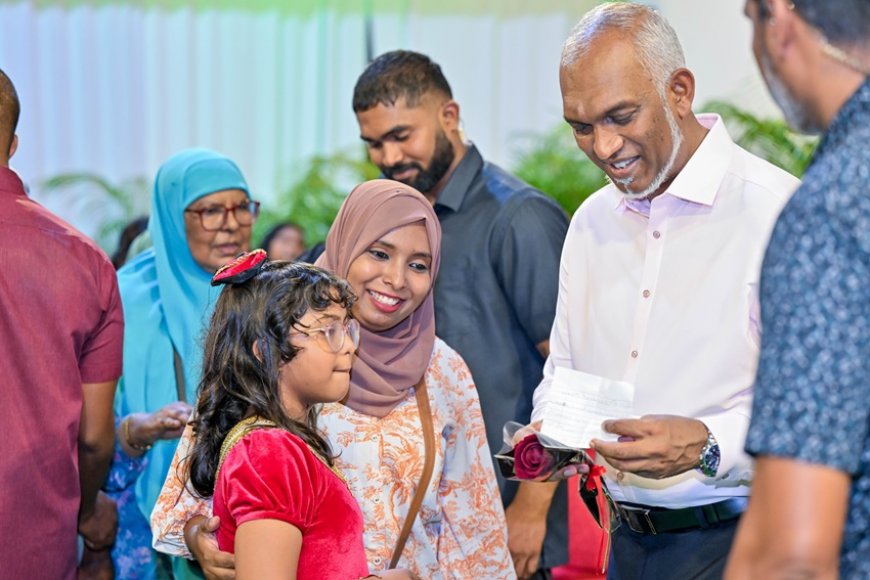 ރައްޔިތުންގެ ގާތަށް ރައީސް: ޝުޢޫރާއި ރައީސާ ދެމެދު ހުރަހެއް ނެތް