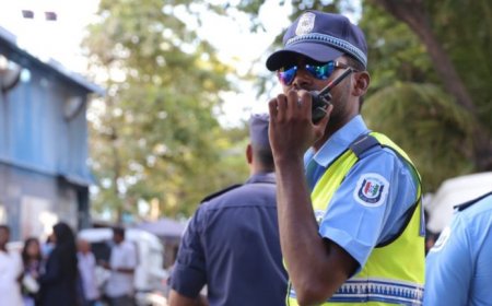 ހުއްދަނޫން ގޮތުގައި މީހަކު ބަންދުކޮށްގެން އުޅުނު ބިދޭސީއަކު ހައްޔަރުކޮށްފި