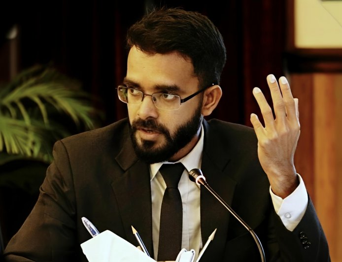 އިލެކްޝަންސް ކޮމިޝަންގެ މެންބަރުކަމަށް ރިފްއަތު އައްޔަނު ކުރަން ފޮނުވައިފި