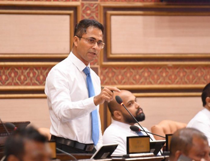 2 އިންތިޙާބު އެއްކޮށްލުމަށް ކުރީގެ ދެ ރައީސުންވެސް ތާޢީދު ކުރެއްވި: މެންބަރު އިއްބެ