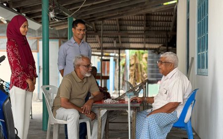 ފުވައްމުލައް ސިޓީ ދޫނޑިގަން ދާއިރާގެ ޕީއެންސީ "ދޮރުން ދޮރަށް" ހަރަކާތުގައި މަޖިލީހުގެ ރައީސް ބައިވެރިވެވަޑައިގެންފި