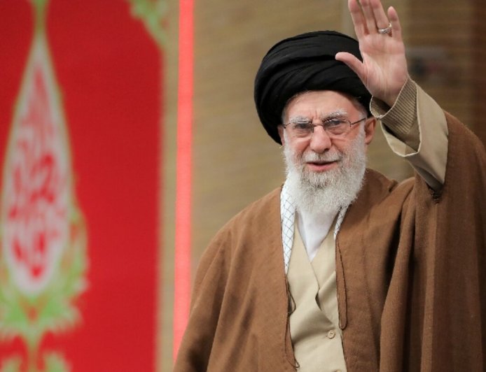 އީރާނުގެ ރޫހާނީ ލީޑަރު އާޔަތުﷲ އަލީ ޚާމަނާއީ އަވަހާރަވެއްޖެ