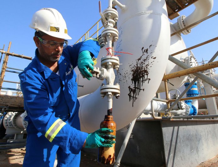 ދުނިޔޭގެ ބާޒާރުގައި ތެލުގެ އަގު %25 އަށް އުފުލިއްޖެ