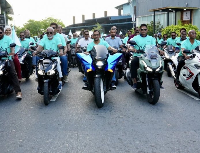 ކޮންގްރެސް ޕާޓީގެ ސައިކަލު ބުރު: ގިނަ ބަޔަކު ބައިވެރިވެ، ބޮޑު ތަރުހީބެއް!