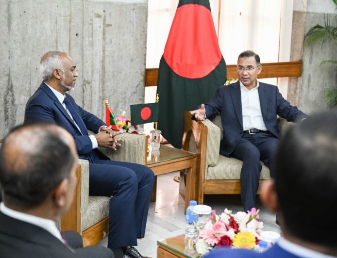 ދިގުރަށު އަލިފާނުގެ ހާދިސާއާއި ގުޅިގެން ރައީސް، ބަންގްލަދޭޝްގެ ބޮޑުވަޒީރަށް ތަޢުޒިޔާ ފޮނުއްވައިފި