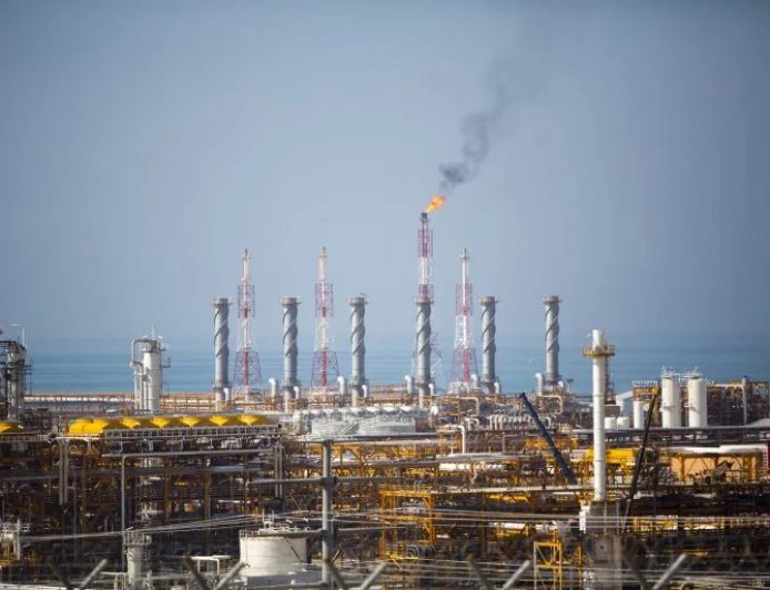 ގޭސް ވަޅަށް ޙަމަލާ ދިނުމުން  އީރާނުން ގަލްފުގެ ސަރަހައްދުތަކަށް މިސައިލް ހަމަލާތަކެއް ދީފި