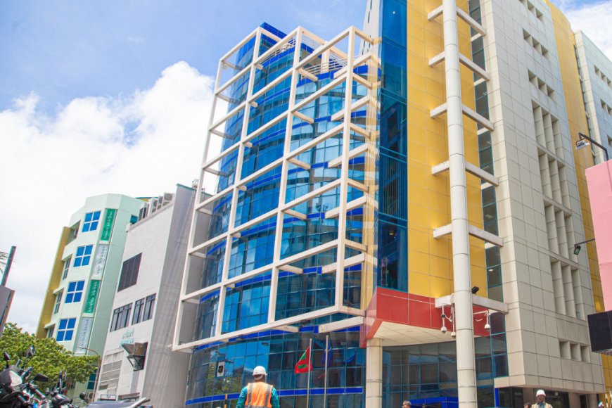 ކަސްޓަމްސް އާއި ކަރެކްޝަންސްގެ މުވައްޒަފުންގެ މުސާރަ ބޮޑުކޮށްފި