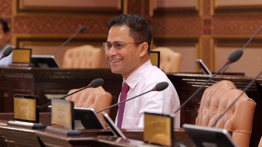 ރައީސް މުއިއްޒު ވެރިކަން ކުރައްވަނީ ދުވަހަކުވެސް ވެރިއަކު ވެރިކަން ނުކުރާހާ ރަނގަޅަށް: މެންބަރު އިއްބެ