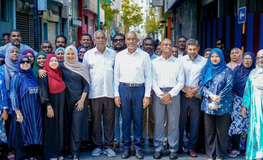 ރައީސްގެ ދޮރުން ދޮރަށް ހަރަކާތުގައި ހެންވޭރު ދެކުނުގެ ރައްޔިތުންނާ ބައްދަލުކުރައްވައިފި