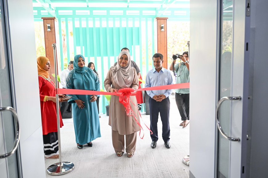 ކުޅުދުއްފުށީ ރީޖަނަލް ހޮސްޕިޓަލުގެ ޑައިލިސިސް އެކްސްޓެންޝަނާއި އައު އީ.އާރު. ރައީސުލްޖުމްހޫރިއްޔާގެ އަނބިކަނބަލުން އިފުތިތާޙުކޮށްދެއްވައިފި