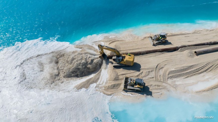 ރަސްމާލެ ހިއްކުމުގެ މަޝްރޫޢުގެ 500 ހެކްޓަރު ނިމިއްޖެ: އަމާޒަކީ އެޕްރީލް މަހަށް ނިންމާލުން