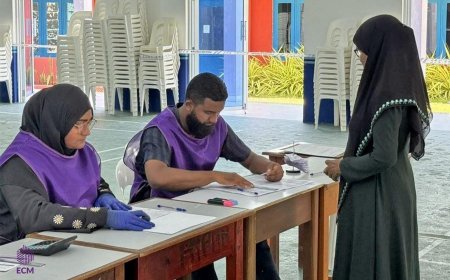 މެންދުރު 2 ޖެހުމާ ހަމައަށް ވޯޓުލި މީހުންގެ ނިސްބަތް 55 އިންސައްތައަށް އަރައިފި