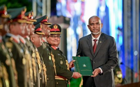 ދިވެހި ރައްޔިތުންގެ ހިމާޔަތުގައި އޮތް އެންމެ ބިޔަ ލަޝްކަރަކީ ސިފައިން: ރައީސް