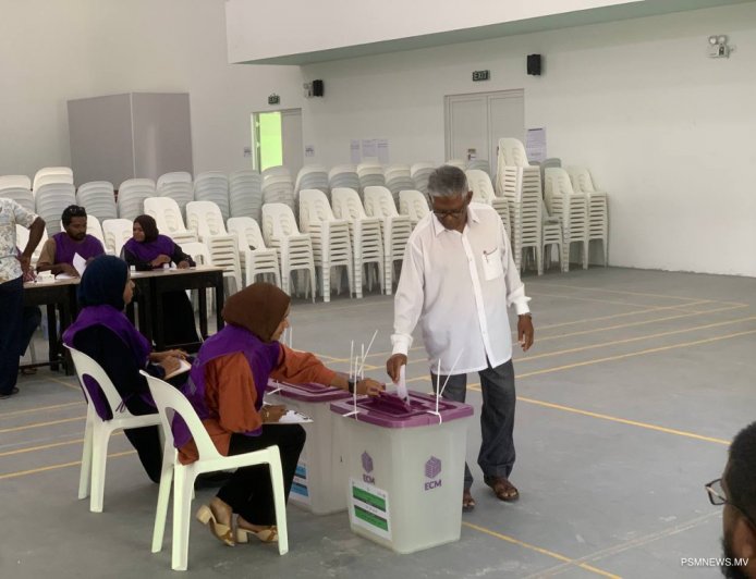 ފުވައްމުލައް ސިޓީގައި ވޯޓުލުން ފަށައިފި