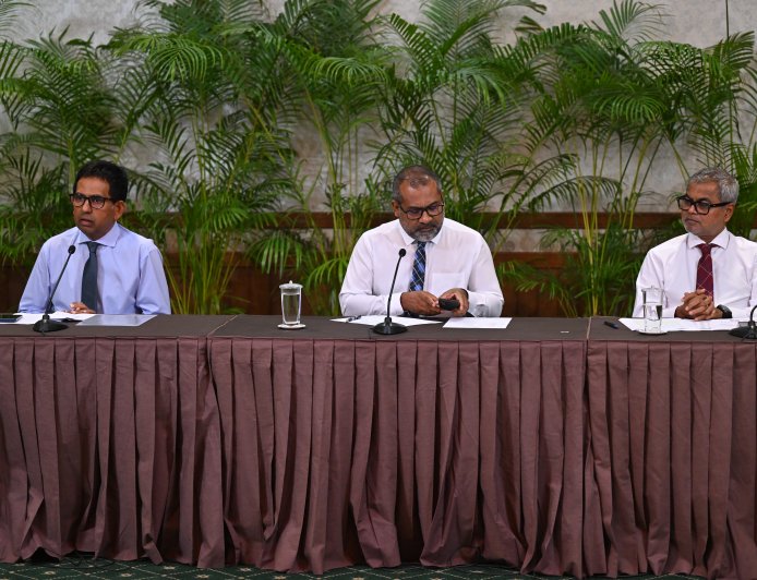 ޒަރޫރީ ބޭނުންތަކަށް ބޭނުންވާ މުދާ މެދުކެނޑުމެއްނެތި ފޯރުކޮށްދިނުމުގެ މަސައްކަތް ކުރަމުންދާކަމަށް، ވަޒީރުންގެ ކޮމިޓީއިން ހާމަކުރައްވައިފި