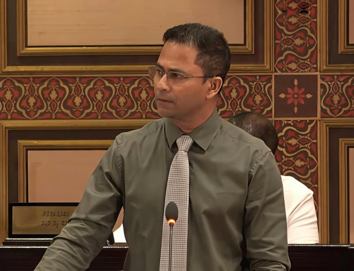 މަސްވެރިންގެ ލޯނުތައް ދެއްކުމުގައި ލުއިގޮތްތަކެއް ހޯދައިދޭންޖެހޭ: މެންބަރު އިއްބެ