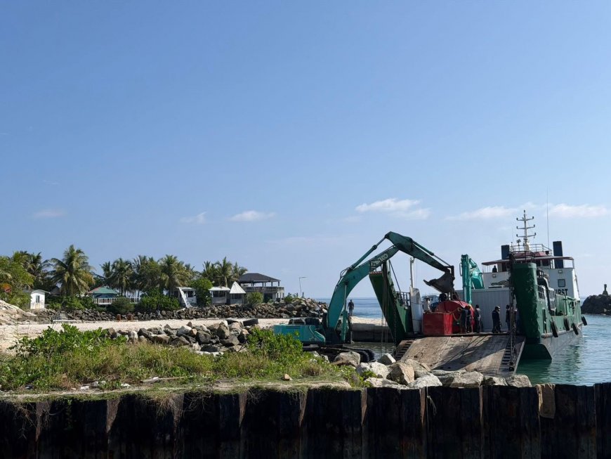 ފުވައްމުލައް ސިޓީ ބަނދަރު ބޮޑުކުރުމުގެ އަމަލީ މަސައްކަތް ފެށުމަށް ސައިޓް މޮބިލައިޒްކޮށްފި