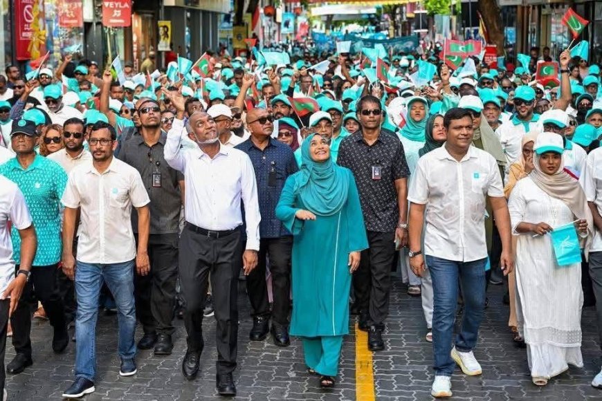 ކޮންގްރެސް ޕާޓީގެ "ރައްޔިތުންގެ ބޮޑު ހިނގާލުން" ގިނަ އަދަދެއްގެ ރައްޔިތުންނާއެކު ބާއްވައިފި