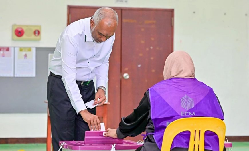 ވޯޓުލުމުގެ ގާނޫނީ ހައްގު އަދާކުރުމަށް ރައީސް އިލްތިމާސްކުރައްވައިފި