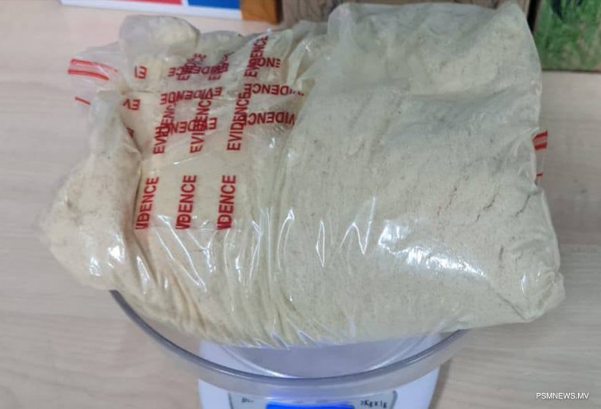 ވައިގެ މަގުން ރާއްޖެ އެތެރެކުރަން އުޅުނު 3.3 މިލިއަން ރުފިޔާގެ މަސްތުވާތަކެތި އަތުލައިގަނެފި