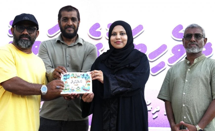 ދިވެހިބަސް ދަސްކޮށްދޭ "ބަސްކާޑު" ސެޓު ނެރެފި