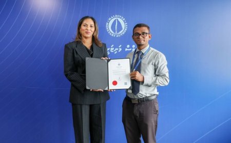މޯލްޑިވްސް ޕްރިމިއާ ބޭންކަށް ބޭންކިންގް ލައިސަންސް ދީފި