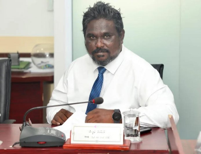 މާލޭގެ މަގުތަކުން ތަކުބީރުގެ އަޑު ކެނޑުމުން އަރީޝް ކަންބޮޑުވުން ފާޅުކުރައްވައިފި