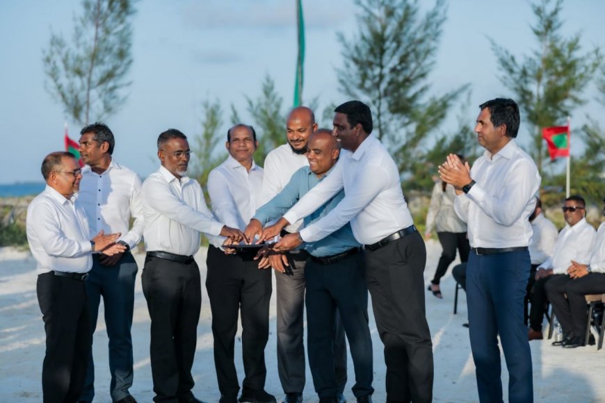 ބަންކަރިންގެ ޚިދުމަތުން ރާއްޖެއަށް ބޮޑު އާމްދަނީއެއް: އޭޕްރީލްގެ ނިޔަލަށް 923 މިލިއަން ރުފިޔާ ލިބިއްޖެ
