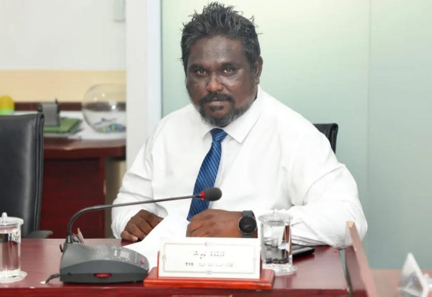 މާލޭގެ މަގުތަކުން ތަކުބީރުގެ އަޑު ކެނޑުމުން އަރީޝް ކަންބޮޑުވުން ފާޅުކުރައްވައިފި