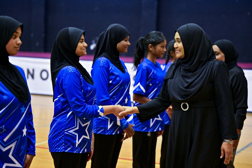 ރައީސުލްޖުމްހޫރިއްޔާގެ އަނބިކަނބަލުން، "ބީ.އެމް.އެލް. ރާއްޖެ ޖޫނިއަރ ޗެމްޕިއަންޝިޕް 2026" ހުޅުވުމުގެ ރަސްމިއްޔާތު ޝަރަފުވެރިކޮށްދެއްވައިފި