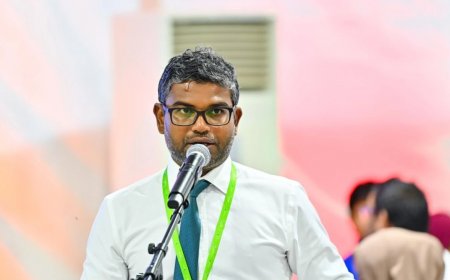 ޕާޓީ ބަދަލުކުރުމާ ގުޅިގެން  ވ. ތިނަދޫ ކައުންސިލްގެ ރައީސްގެ ގޮނޑި ހުސްވެއްޖެކަމަށް އެލްޖީއޭއިން ކަނޑައަޅައިފި