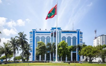 ޤަޠަރުގެ ކުރީގެ އަމީރު އަވަހާރަވުމުން  ދިވެހި ދިދަ ބައިދަނޑިއަށް ތިރިކޮށްފި