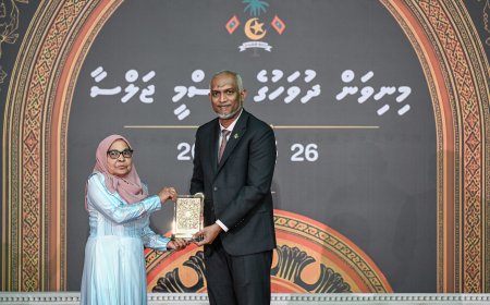 ދިވެހި ދައުލަތަށް ދިގު މުއްދަތަކަށް ޚިދުމަތް ކުރެއްވި 66 ބޭފުޅަކަށް ޝަރަފުގެ ބެޖާއި އައްޑަނަ ހަވާލުކުރައްވައިފި