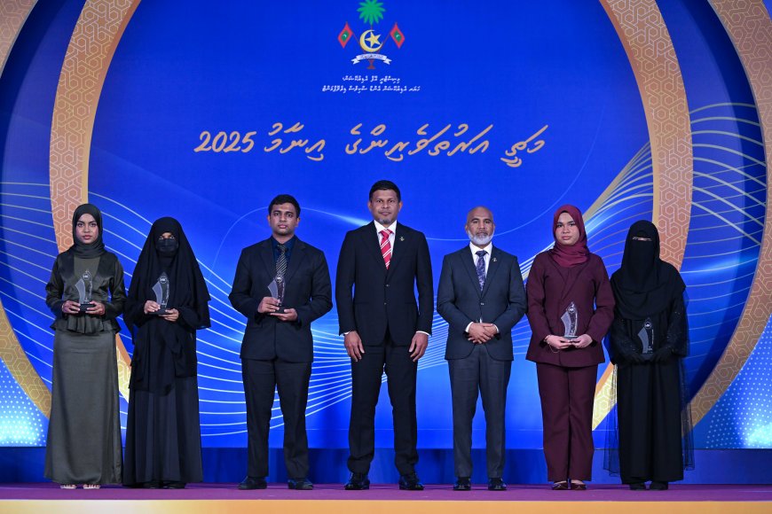 "މަތީ އަރުތަވެރިންގެ އިނާމު 2025" ގެ ތިންވަނަ ދަންފަޅި ރައީސުލްޖުމްހޫރިއްޔާގެ ނައިބު ޝަރަފުވެރިކޮށްދެއްވައިފި