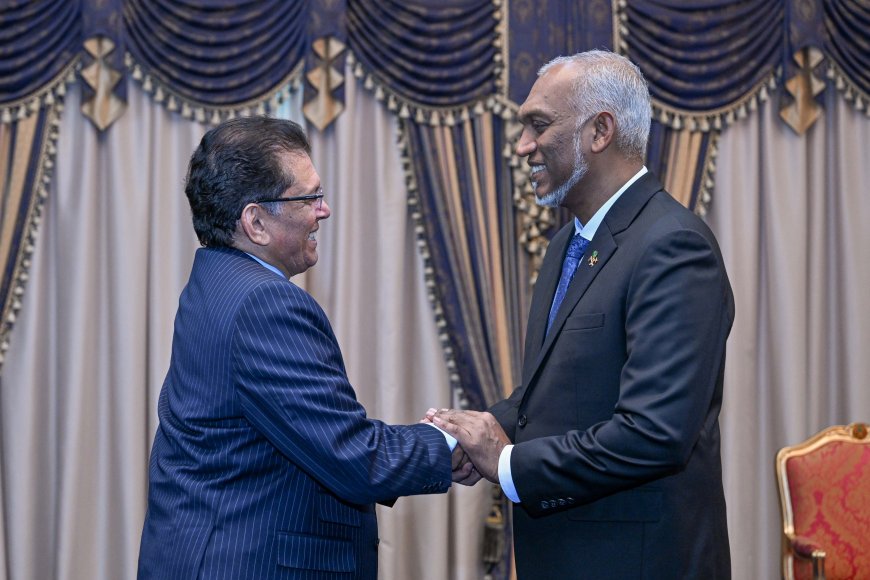 ބަންގްލަދޭޝްގެ ޚާރިޖީ ވަޒީރު ރައީސުލްޖުމްހޫރިއްޔާގެ އަރިހަށް އިޙުތިރާމުގެ ޒިޔާރަތެއް ކުރައްވައިފި