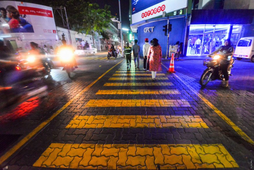 މާލޭގެ އިމާރާތަކުން މުށިގަނޑެއް ވެއްޓި މީހަކަށް އަނިޔާވެއްޖެ
