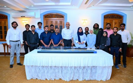 ރައީސުލްޖުމްހޫރިއްޔާ، އިންޖިނޭރިންގ ދާއިރާއިން މަތީ ތަޢުލީމު ފުރިހަމަކުރަމުންދާ ދަރިވަރުންނާ ބައްދަލުކުރައްވައި، ދިވެހި އިންޖިނޭރުންގެ ދައުރުގެ މުހިންމުކަން ފާހަގަކުރައްވައިފި