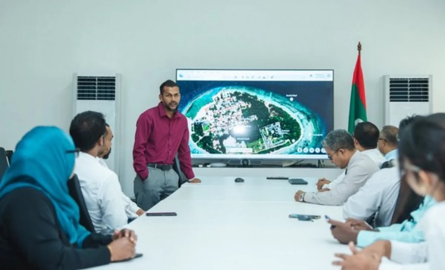 ކިހާދޫގެ ގިރާ ސަރަހައްދާއި ކުނީގެ މައްސަލައާ ގުޅޭގޮތުން އެންވަޔަރަންމަންޓް މިނިސްޓްރީއާއެކު މަޝްވަރާކޮށްފި