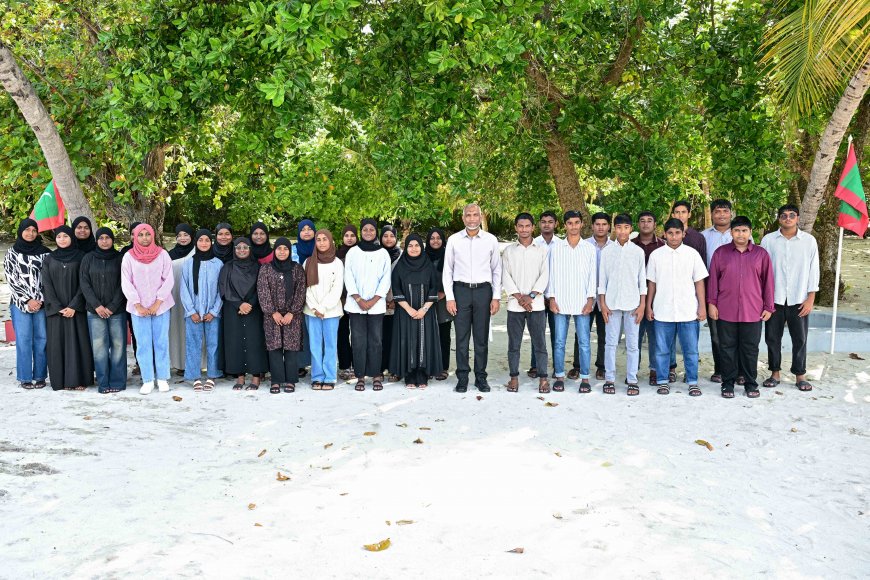 ކުރިމަގުގައި ރާއްޖެ ހަމަ މަގަށް ގެންދިއުމުގެ ހުރިހާވެސް ބާރެއް އޮތީ ދަރިވަރުންގެ އަތްމަތީގައި: ރައީސް