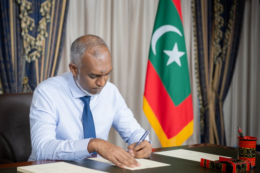 ކުނި މެނޭޖުކުރުމުގެ ޤާނޫނަށް 1 ވަނަ އިޞްލާޙު ގެނައުމުގެ ބިލު، ރައީސުލްޖުމްހޫރިއްޔާ ތަޞްދީޤުކުރައްވައިފި