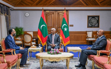 އިސްލާމިކް ޗެމްބަރ އޮފް ކޮމަރސް އެންޑް ޑިވެލޮޕްމަންޓްގެ ސެކްރެޓަރީ ޖެނެރަލް، ރައީސުލްޖުމްހޫރިއްޔާގެ އަރިހަށް އިޙްތިރާމުގެ ޒިޔާރަތެއް ކުރައްވައިފި