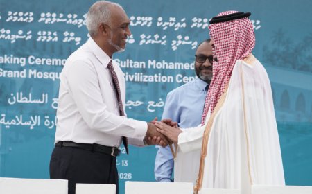 ރާއްޖޭގައި ބިނާކުރާ އެންމެ ބޮޑު މިސްކިތުގެ ބިންގާ ރައީސް އަޅުއްވައިދެއްވައިފި