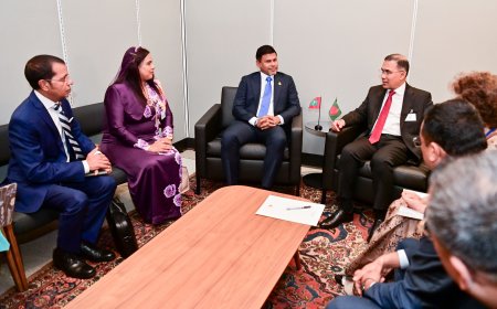 ރައީސުލްޖުމްހޫރިއްޔާގެ ނައިބު، ބަނގްލަދޭޝްގެ ބޮޑުވަޒީރާ ބައްދަލުކުރައްވައިފި