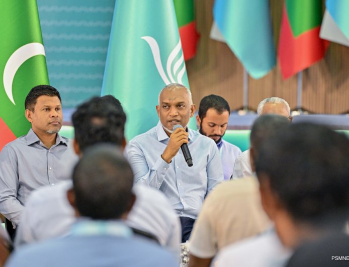 ޕީއެންސީގެ ކޮންގްރެސްގެ މަންދޫބުންނާ ރައީސުލްޖުމްހޫރިއްޔާ ބައްދަލުކުރައްވައިފި