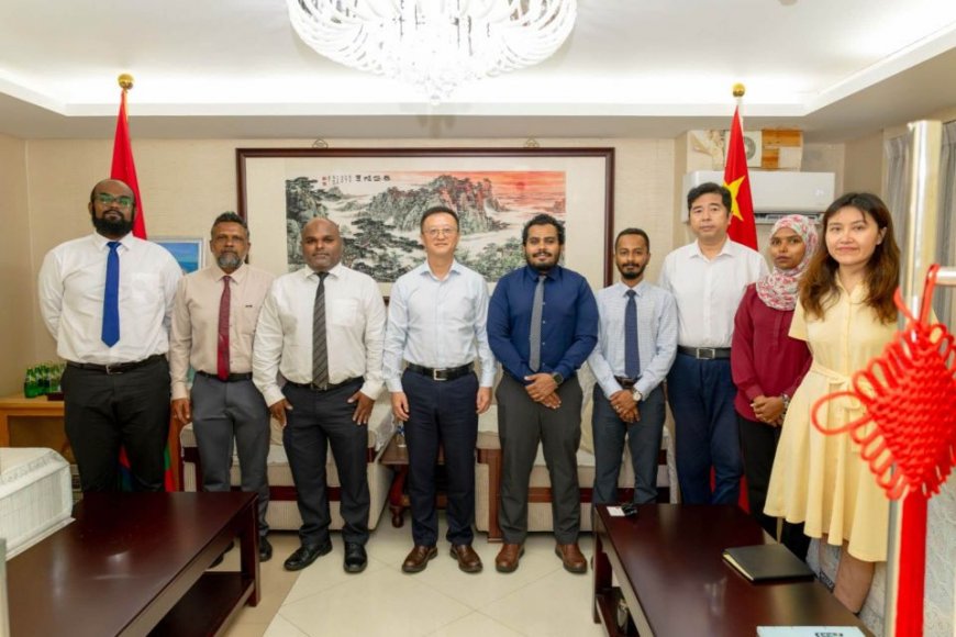 ސިނަމާލެ ބްރިޖު ބެލެހެއްޓުމުގެ ފަންނީ ތަމްރީނަށް ދިވެހި އިންޖިނިއަރުންގެ ޓީމެއް ޗައިނާއަށް ފުރަނީ