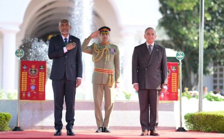 ރައީސުލްޖުމްހޫރިއްޔާއަށް ޕާކިސްތާނުން ރަސްމީކޮށް މަރުޙަބާ ދަންނަވައިފި