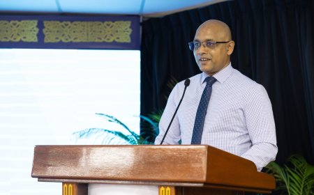 ސްމާޓް އައިޑީ ކާޑު ތަޢާރަފުކޮށް، ސޮވްރިން ކްލައުޑް ޑޭޓާ ސެންޓަރެއް ޤާއިމުކުރަނީ