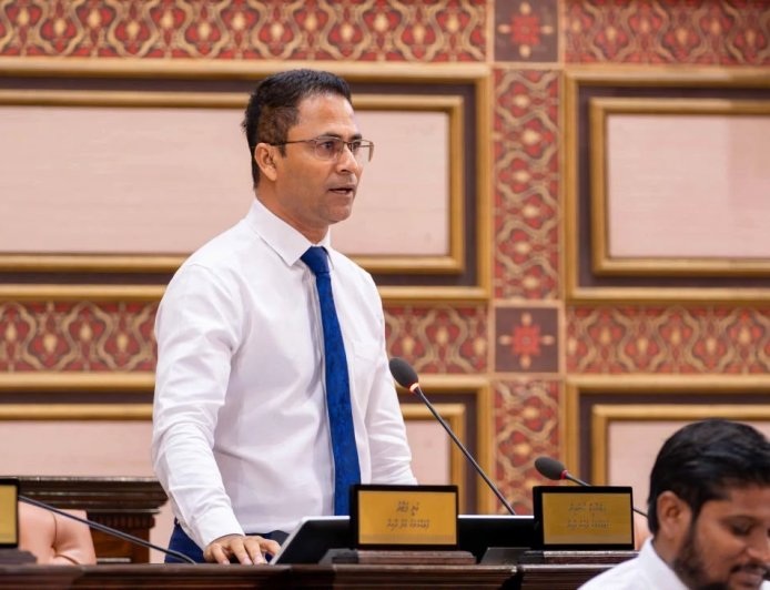 ގައުމު ކުރިއަރައިދާނީ ކޮރަޕްޝަން ނައްތާލައިގެން، މާޒީގައި ވަކި ބަޔަކު ވަނީ ނުހައްގުން މުއްސަނދިކަން ހޯދާފައި: މެންބަރު އިއްބެ