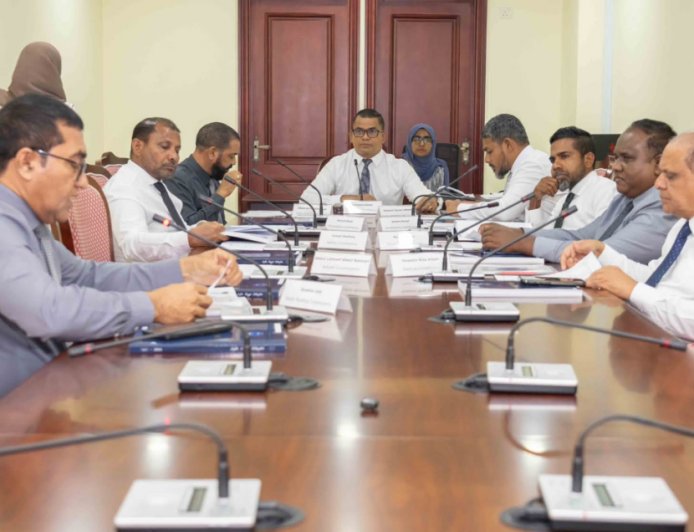 ގަރާރުތަކަށް ބަހުސްކުރުމުގެ ކުރިން ބަލައިގަތުމާ މެދު ވޯޓަށް އަހާ ގޮތަށް ގަވާއިދު އިސްލާހުކުރަން އާންމު ކޮމިޓީން ފާސްކޮށްފި