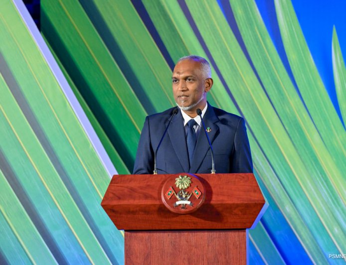 އައްޑޫގައި ވިޔަފާރިކުރާ ފަރާތްތަކަށް ސަރުކާރު ބިމުގެ ކުލި ދައްކާކަށް ނުޖެހޭނެ: ރައީސް